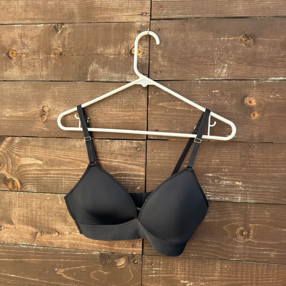 Lively Black The Spacer Bra Size 36B NWT